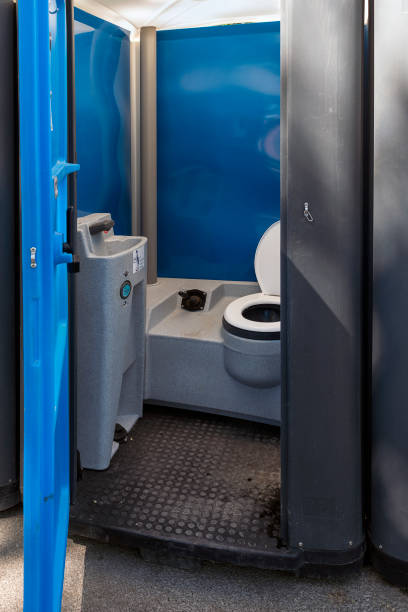 Best Porta potty delivery and setup  in Pawnee, IL