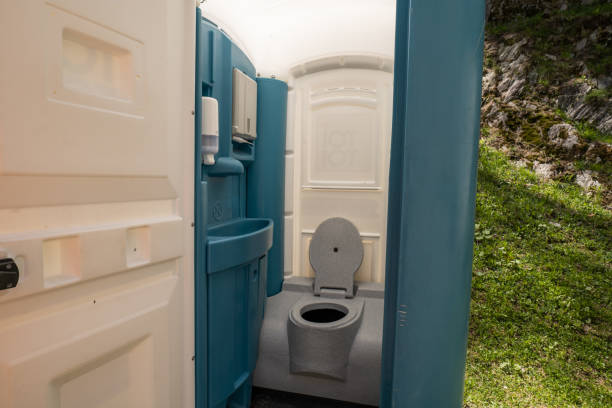 Best Portable bathroom rental  in Pawnee, IL